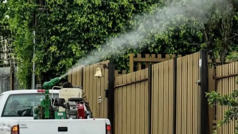 Saiba como é utilizado o fumacê no combate ao mosquito da Dengue