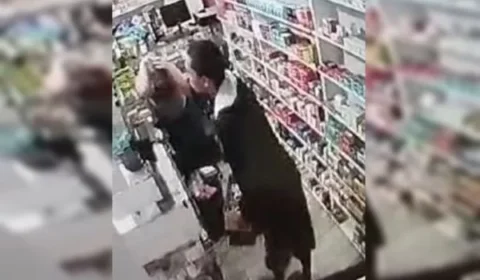 VEJA VÍDEO: Funcionária é agredida por bandido em assalto a farmácia