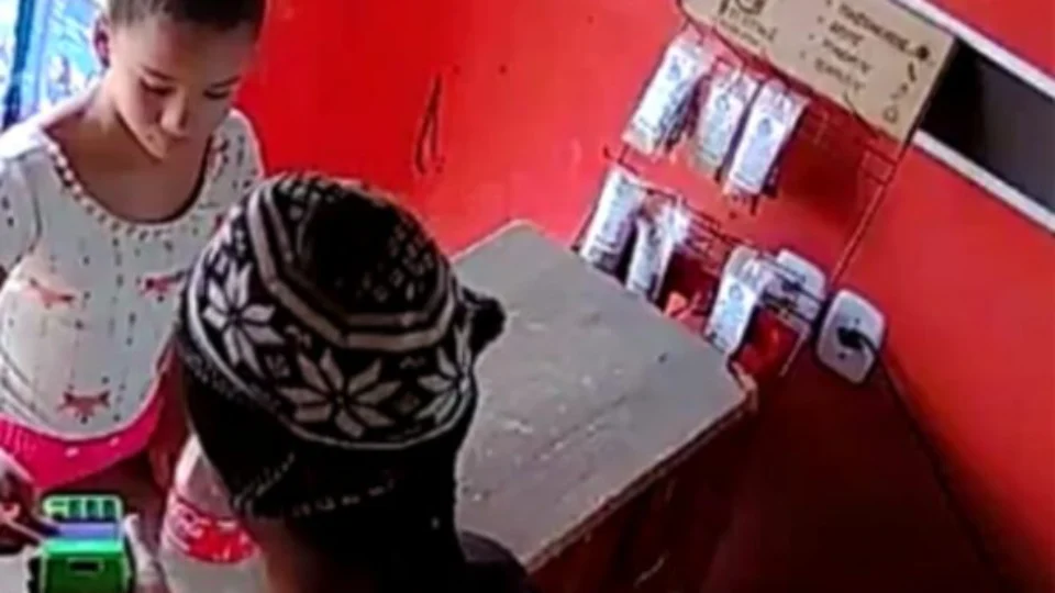 Homem confessa estupro e morte de menina que sumiu após comprar refrigerante