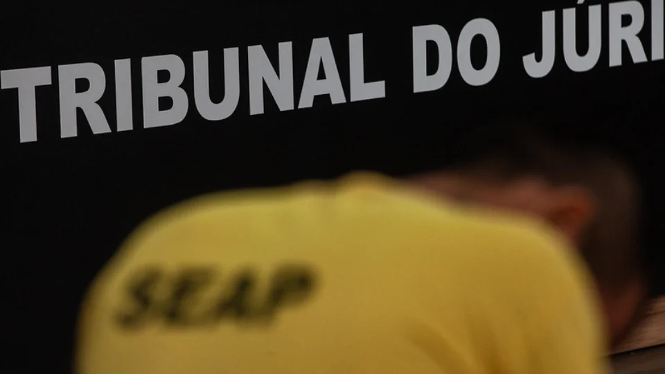 Gêmeos são condenados a mais de 27 anos de prisão por morte de homem, no bairro Coroado