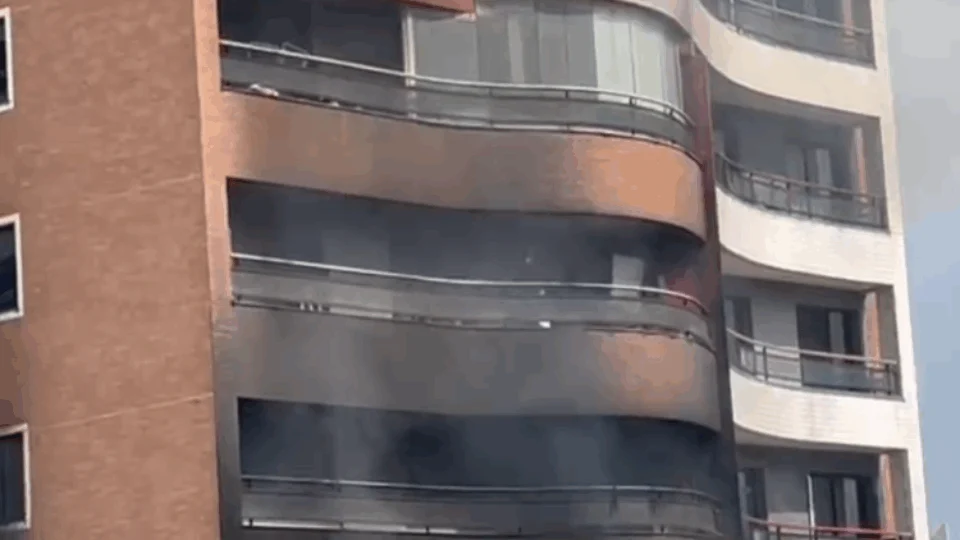 Incêndio atinge 14º andar de prédio no Meireles,  em Fortaleza