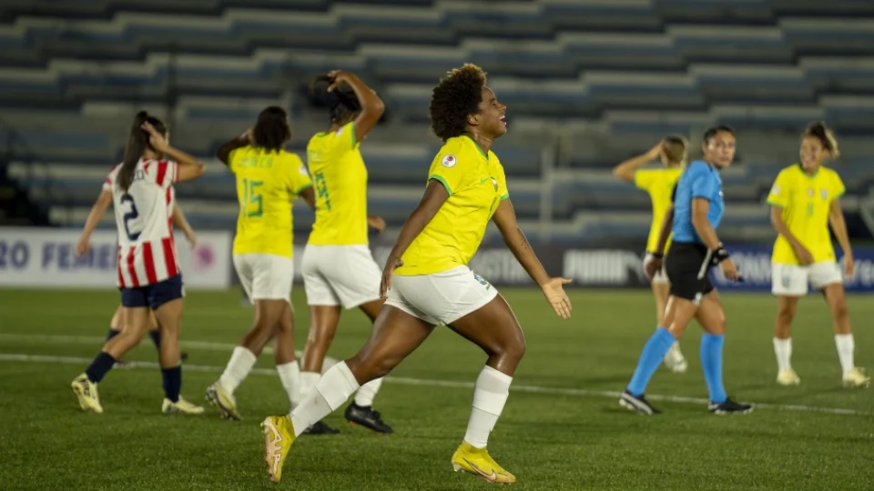 Seleção Feminina enfrenta a Colômbia pela terceira rodada do hexagonal