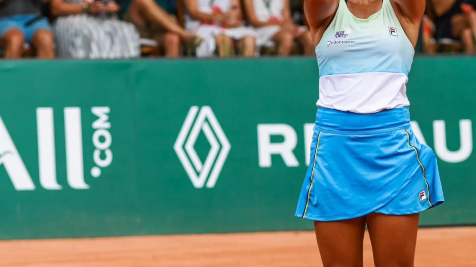 Tenista brasileira é campeã de Roland Garros Jr.