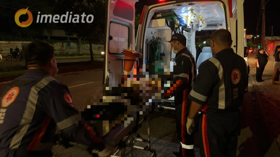 Motociclista fica gravemente ferido após cair da moto e bater a cabeça no Santa Etelvina