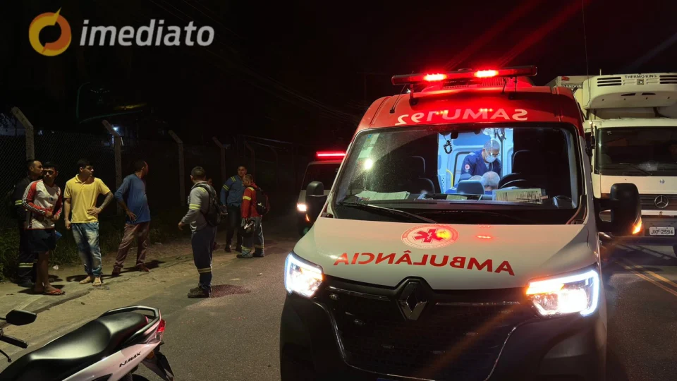 Motociclista fica gravemente ferido após ser atingido por carro no Distrito Industrial