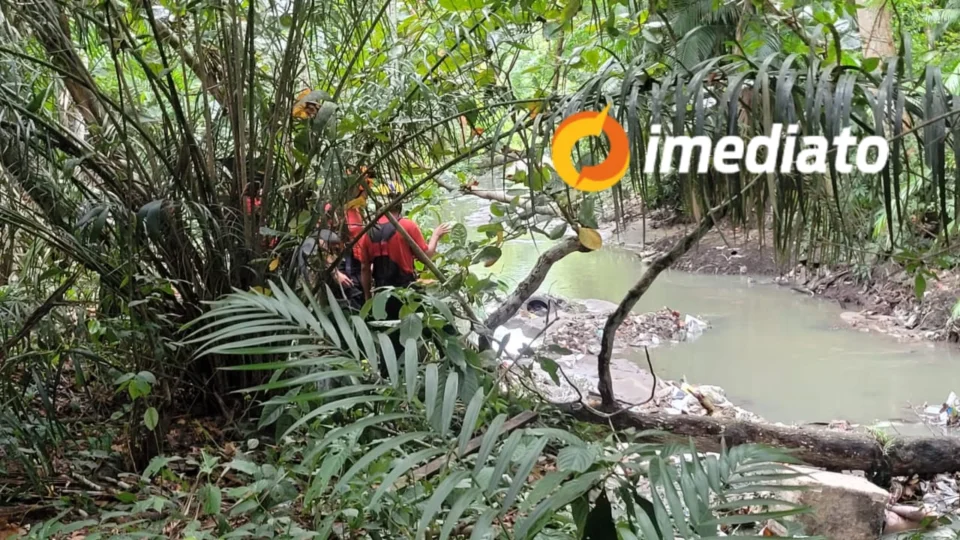 Família encontra corpo de homem em decomposição dentro de igarapé no Coroado