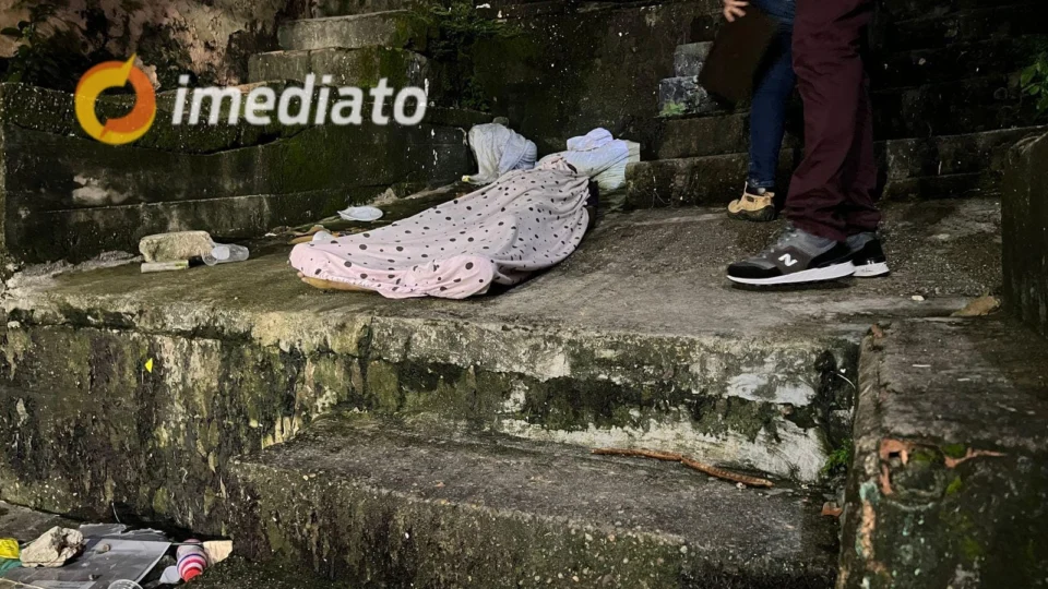 Homem morre ao escorregar e cair de escada no bairro Colônia Oliveira Machado