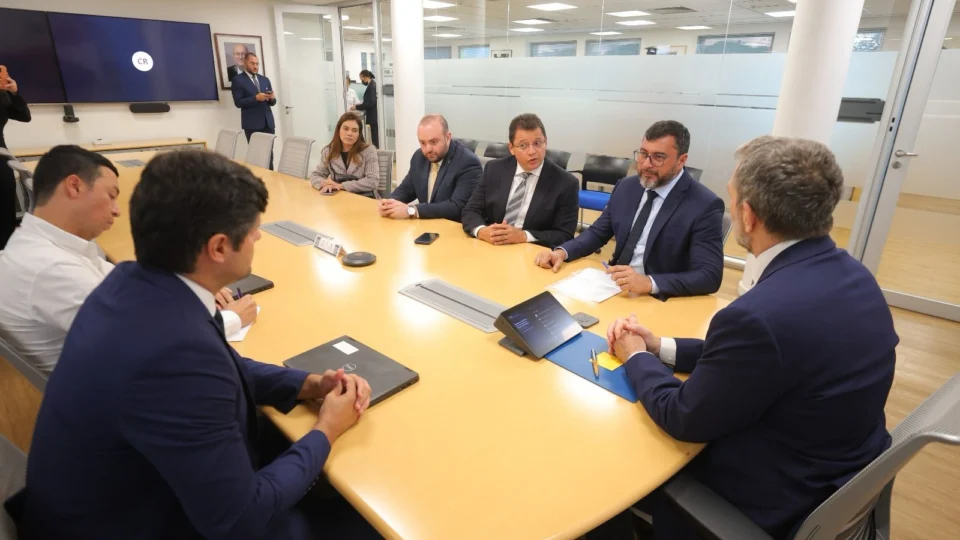 Wilson Lima reúne com BID e reforça compromisso do Estado com obras do Prosai Parintins para levar água tratada à população