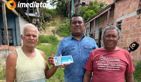 Moradores do Monte das Oliveiras recebem talão de IPTU e moram em rua com barro batido