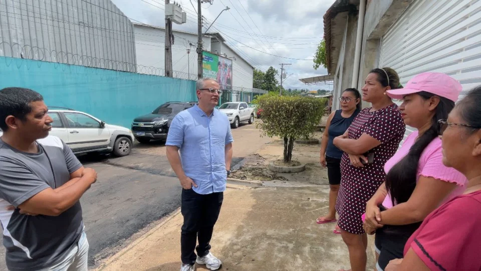 Vereador de Manaus denuncia escola municipal por falta de aulas