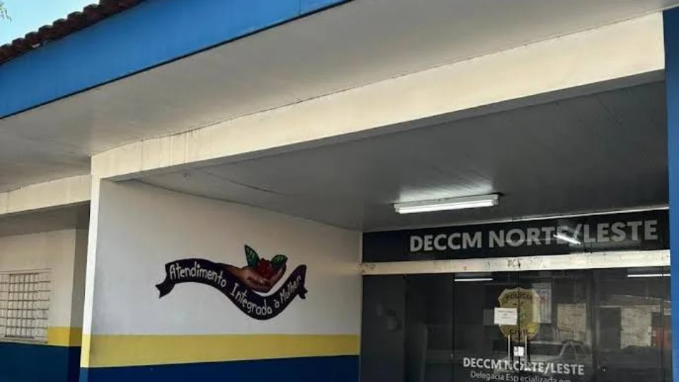 DECCM prende homem por lesão corporal, ameaça e injúria contra sua companheira