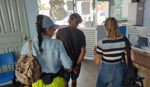 Homem é preso por perseguir e torturar psicologicamente a ex-companheira em Parintins