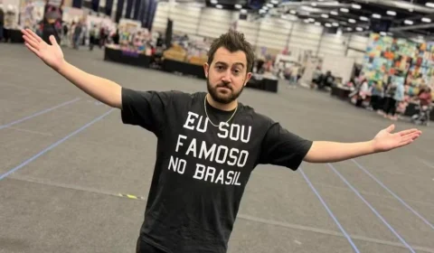 Ator Vincent Martella vem ao Brasil pela primeira vez após viralizar com recado para fãs brasileiros