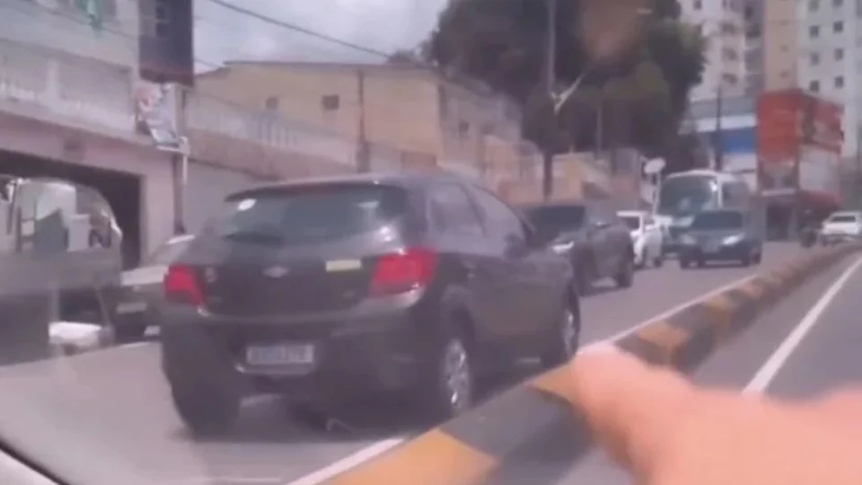 Vídeo mostra motorista na contramão na Avenida São Jorge em Manaus