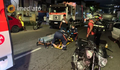 Entregador atropela cachorro e fica gravemente ferido na Praça 14