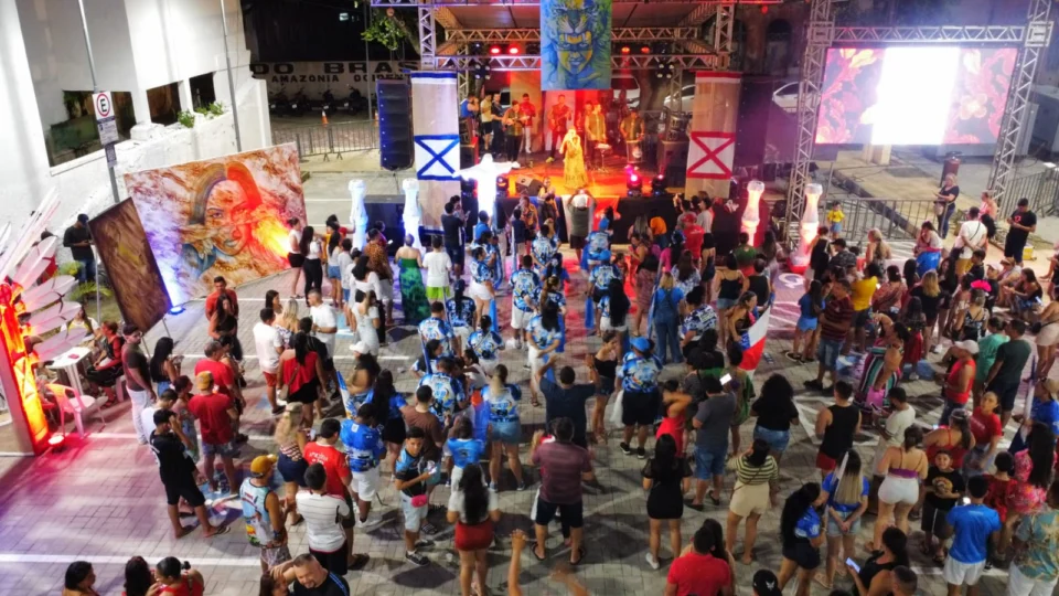 Fãs e amigos se reúnem para torcer pela ida de Isabelle Nogueira para final do BBB24