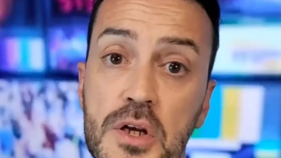 Jornalista português detido pela PF confirma presença em manifestação de Bolsonaro no RJ 