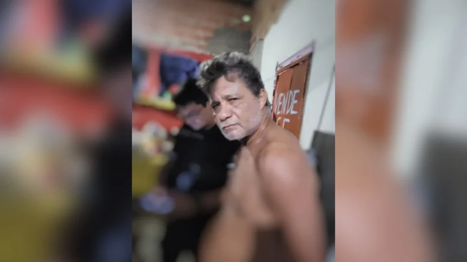 Homem que se passava por adolescente nas redes sociais para estuprar crianças é preso em Manaus