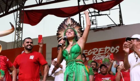 Parintins celebra retorno triunfal de Isabelle Nogueira com grande recepção nas ruas