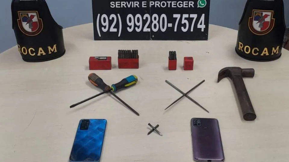 ROCAM detém dois suspeitos e recupera motocicleta adulterada no Campos Sales