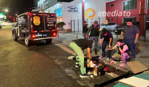 Homem é morto a sangue frio com várias facadas na Praça 14