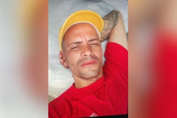 Pai que matou a filha esganada morre do mesmo jeito em prisão