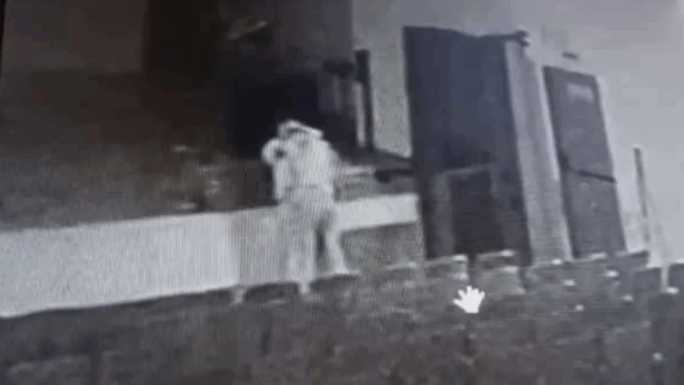 Veja Vídeo: diretor e funcionária são flagrados fazendo sexo em escola