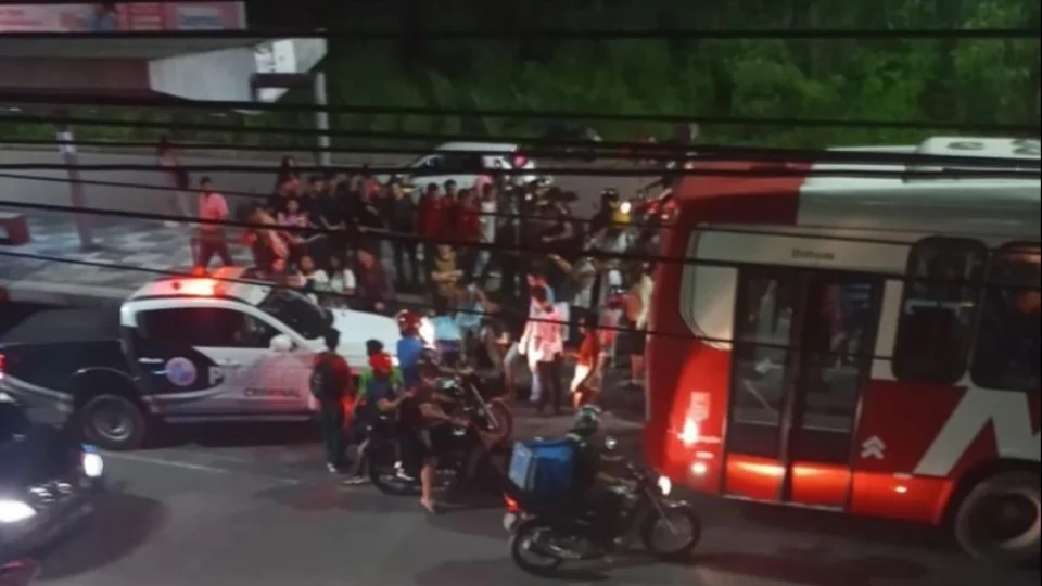 Assalto na linha 640 deixa passageiros em pânico