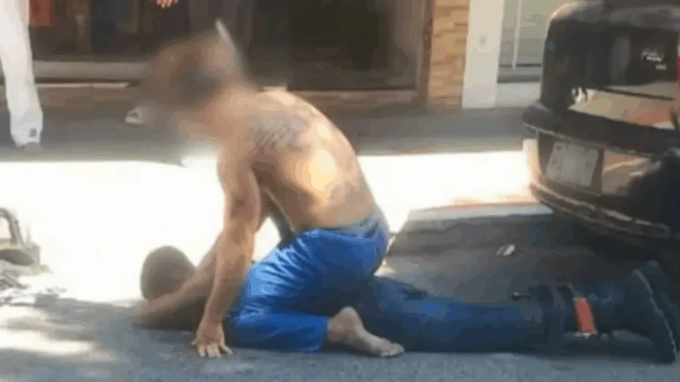 VEJA VÍDEO: professor de MMA evita ação de assaltante com golpe mata-leão