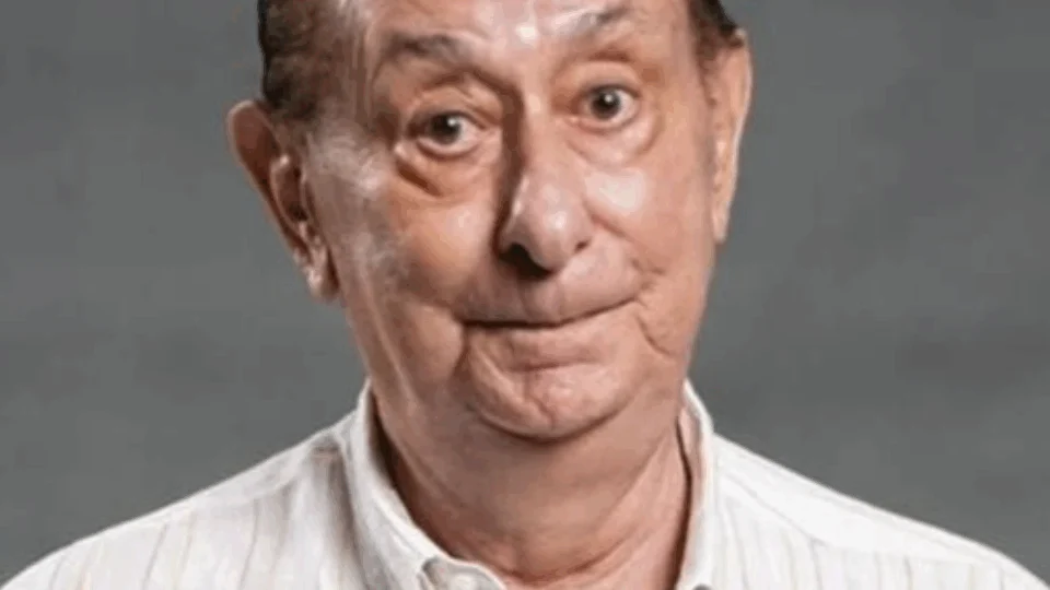 José Santa Cruz, icônico humorista de ‘Família Dinossauro’ e ‘Zorra Total’ falece aos 95 Anos