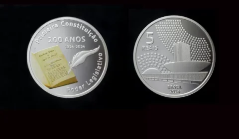 Moeda de 5 reais é lançada nos 200 anos da 1ª Constituição do Brasil