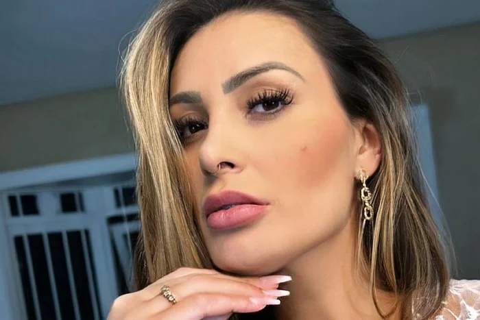 Andressa Urach diz que gravidez não vai interferir na produção de conteúdo adulto