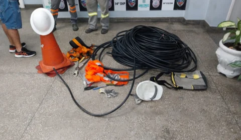 Dupla é presa ao tentar furtar fio de fábrica na zona Leste de Manaus
