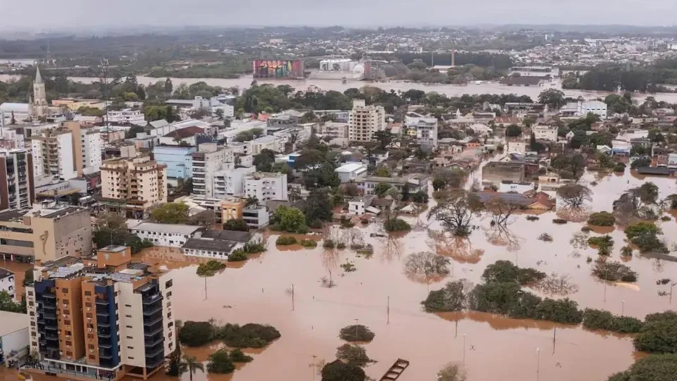 Número de mortos sobe para 143 no Rio Grande do Sul em decorrência das enchentes