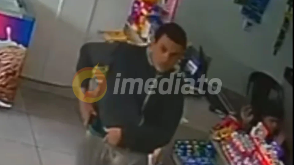 Pânico e terror: bandidos armados assaltam mercado no Tarumã