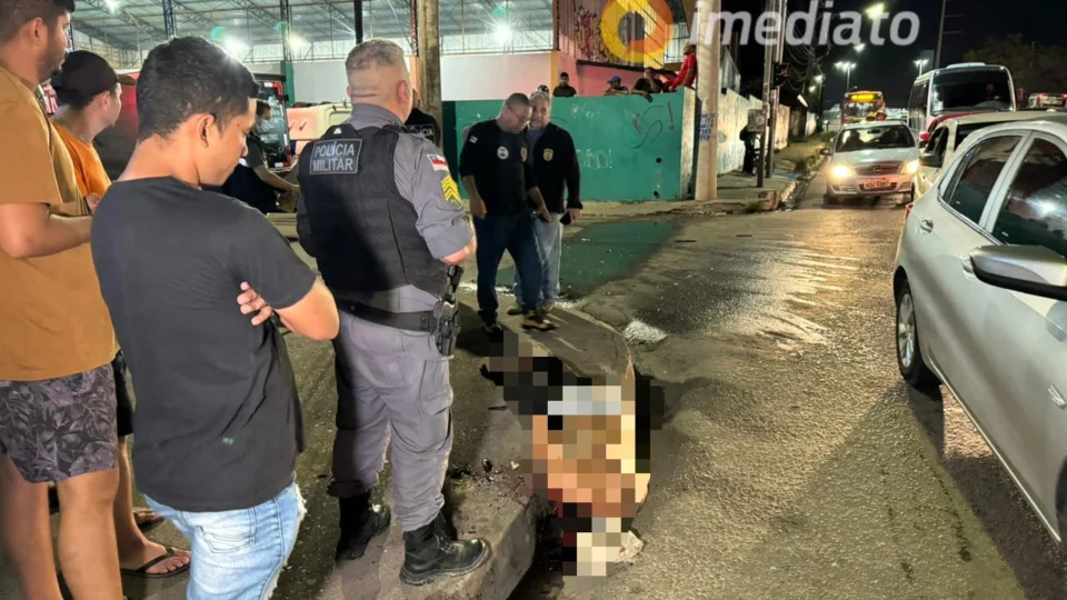 Suposto assaltante é linchado no bairro Amazonino Mendes