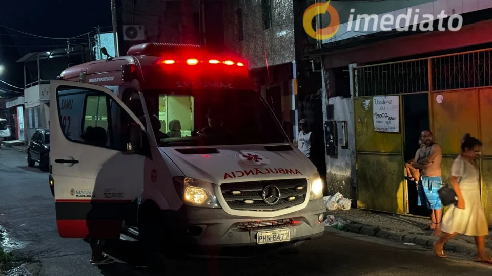 Homem chega em casa com golpe profundo na cabeça e família desconfia de agressão