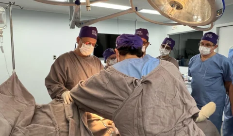 Fundação Hospital Adriano Jorge realiza cirurgia ortopédica com técnica inédita