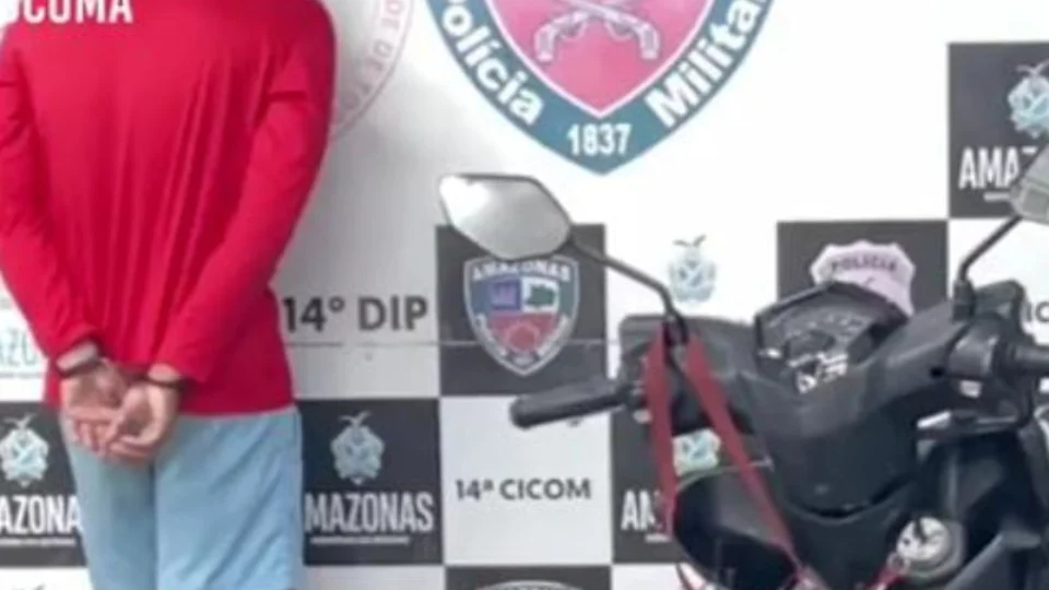 Homem é preso pilotando motocicleta roubada no bairro Novo Aleixo