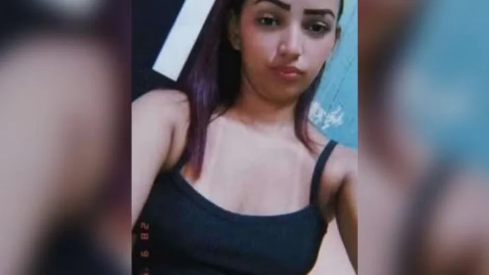 Jovem grávida é encontrada morta embaixo de cama na casa onde morava