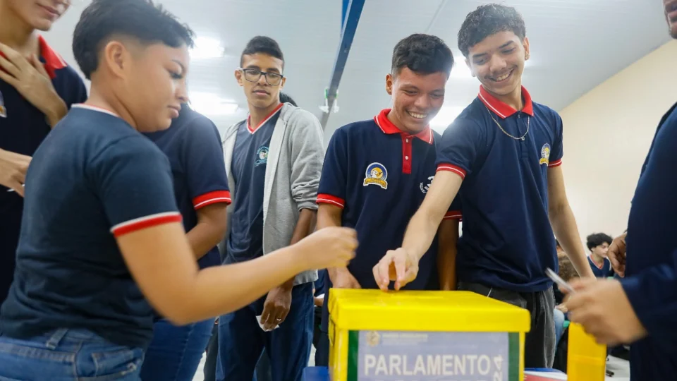 Parlamento Jovem se prepara para eleição dos últimos nomes da atual edição parceria Seduc e Aleam