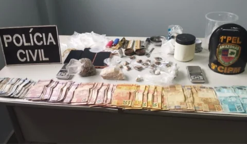 Mulher joga drogas pela janela no momento em que Polícia Civil revista sua residência