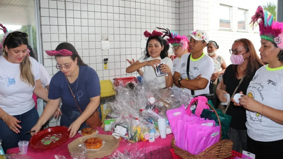 Dia das Mães: Pacientes e acompanhantes da FCecon são homenageadas