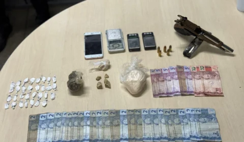 ROCAM prende homem com arma e drogas no Centro de Manaus