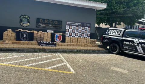 Polícia apreende uma tonelada de maconha em Iranduba