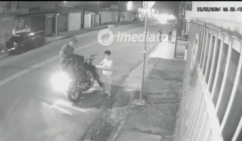 Assaltantes levam moto de entregador na Cachoeirinha