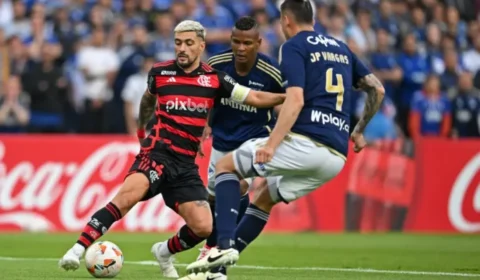 Flamengo enfrenta Millonarios para decidir futuro na Libertadores