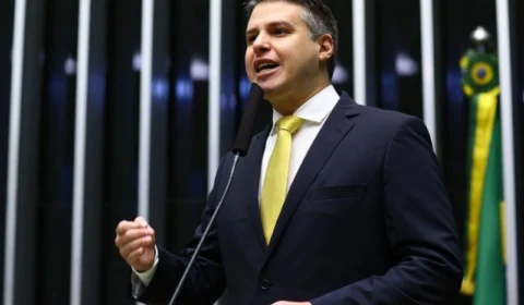 Velório de Arthur Virgílio Bisneto será realizado na Funerária Canaã; Familiares e amigos farão suas últimas homenagens