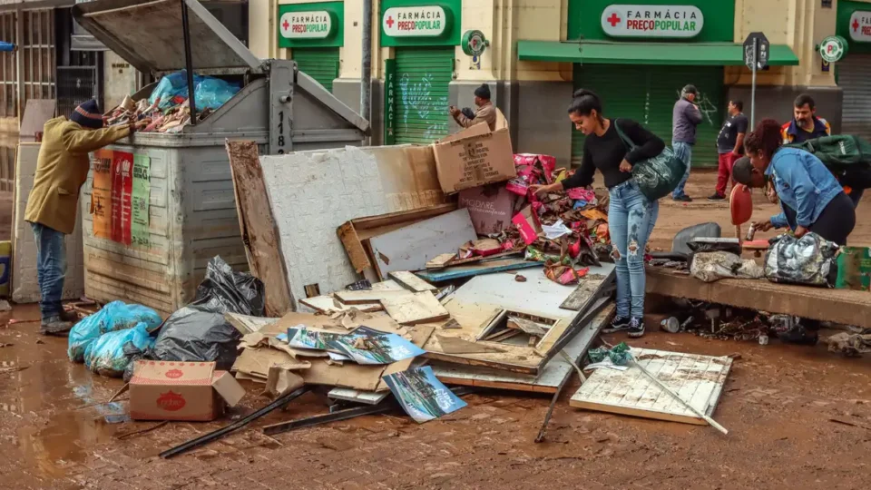 Sobe para 161 número de mortes por chuvas no Rio Grande do Sul