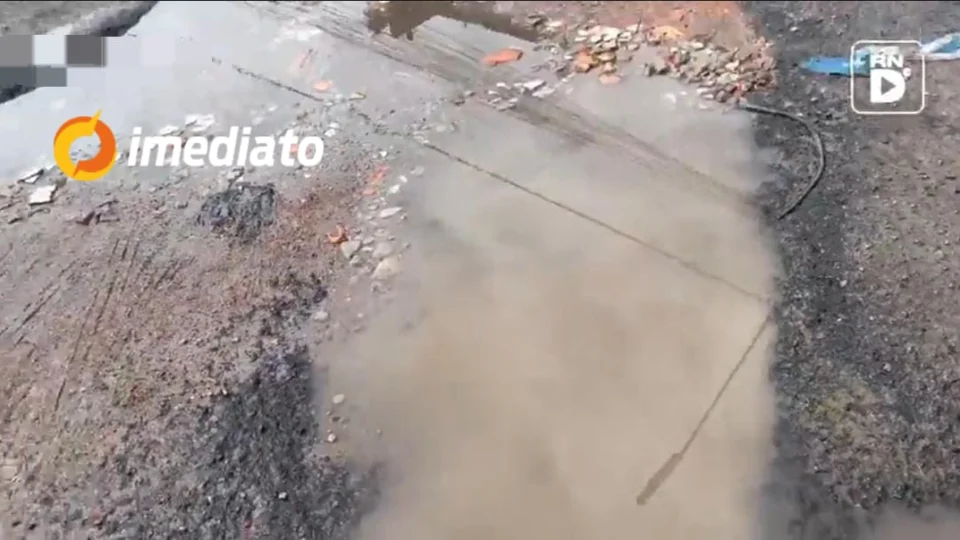 Moradores relatam que casas estão alagando durante chuva no Riacho Doce 2